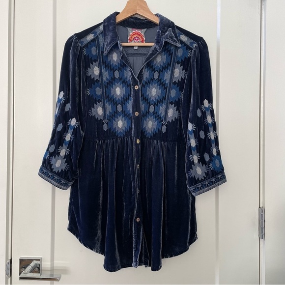 Johnny Was Nomi Smock Velvet Shirt, Blue Women's Size S - Picture 4 of 11